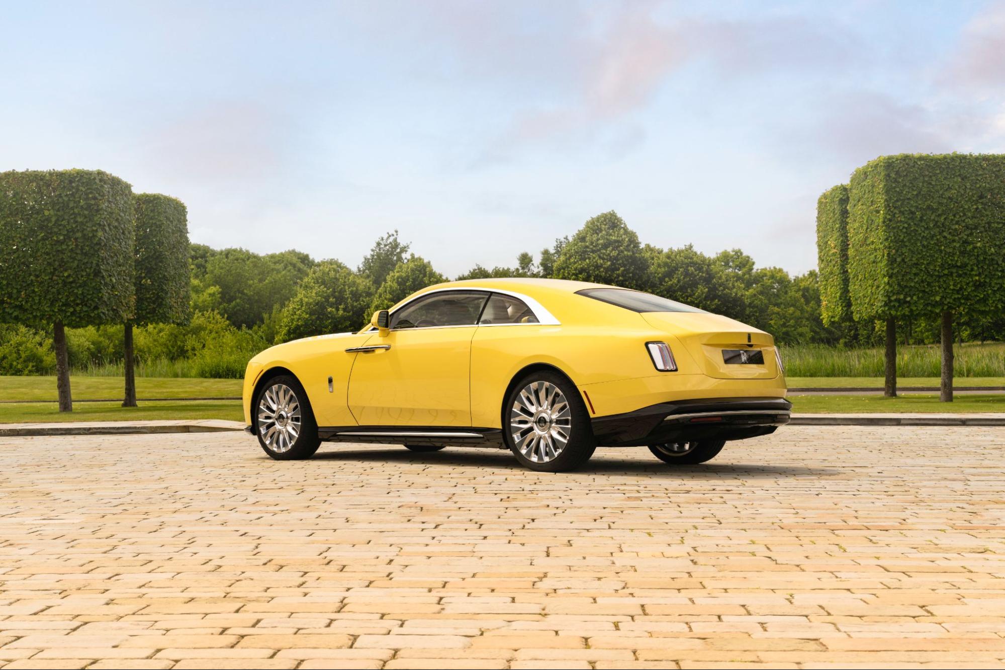 Rear view of the Rolls Royce Spectre Semaphore 