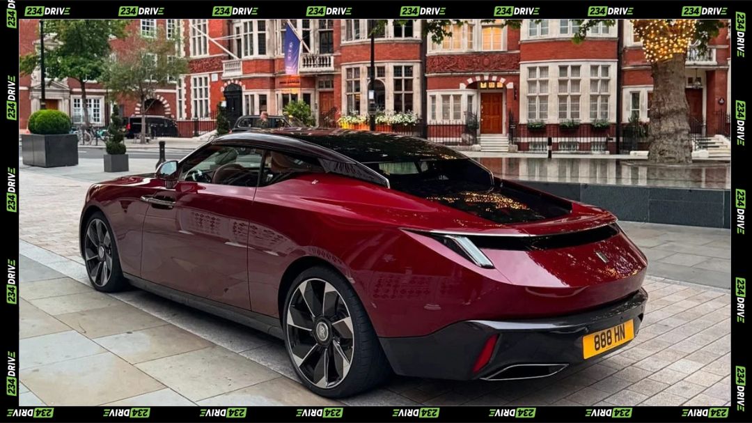 Rolls-Royce La Rose Noire