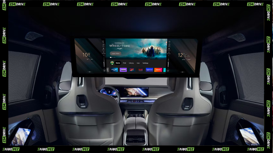 2026 Mercedes S-class entertainment set up