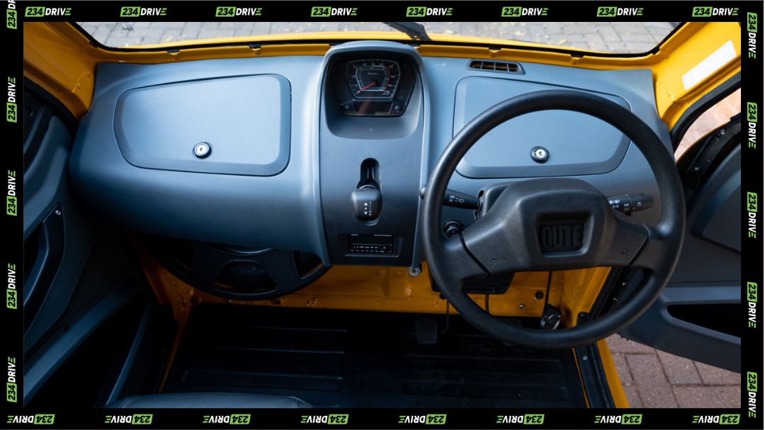Bajaj Qute Interior. Source: ZA Bikers
