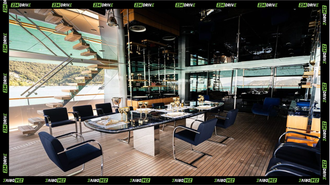 The mirrored dining salon pairs bold design with polished finishes, reflecting Gabbana’s dramatic interior vision. Superyacht Regina D’Italia