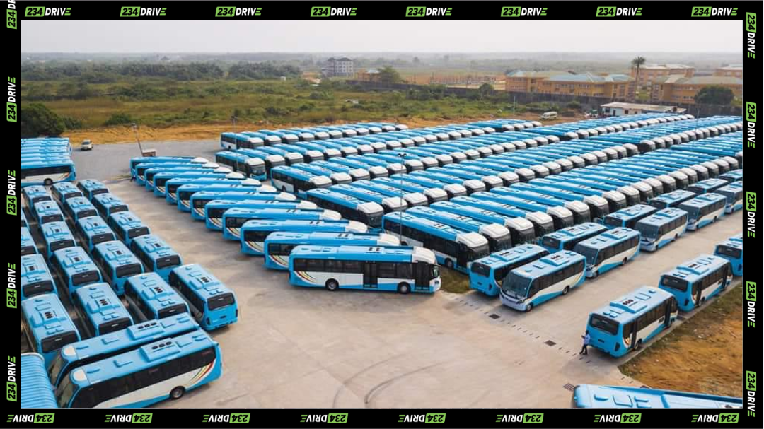 BRT and BRI buses lined up at LAMATA base