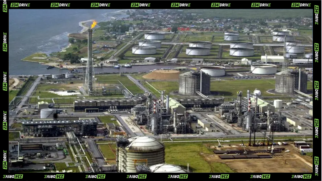 Aliko Dangote declares his readiness to build another 650,000 barrels-per-day refinery in East Africa. Aerial image of Lagos Refinery